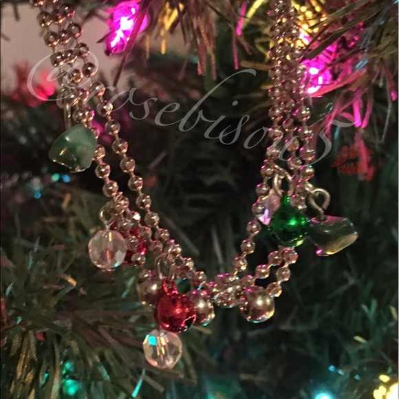 🎄🆕Holiday Cheer Bracelet - Picture 2 of 8